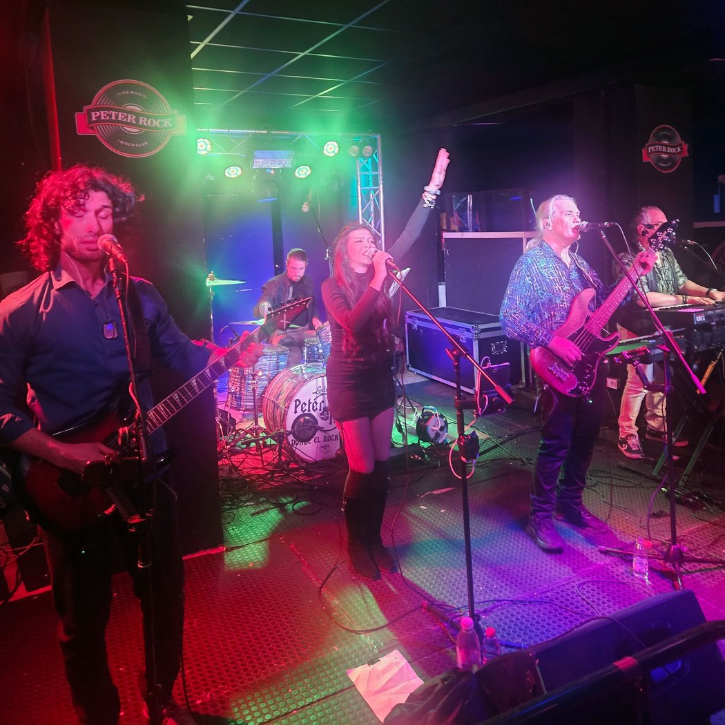 OTAVABAND at Hard Rock Cafe Valencia